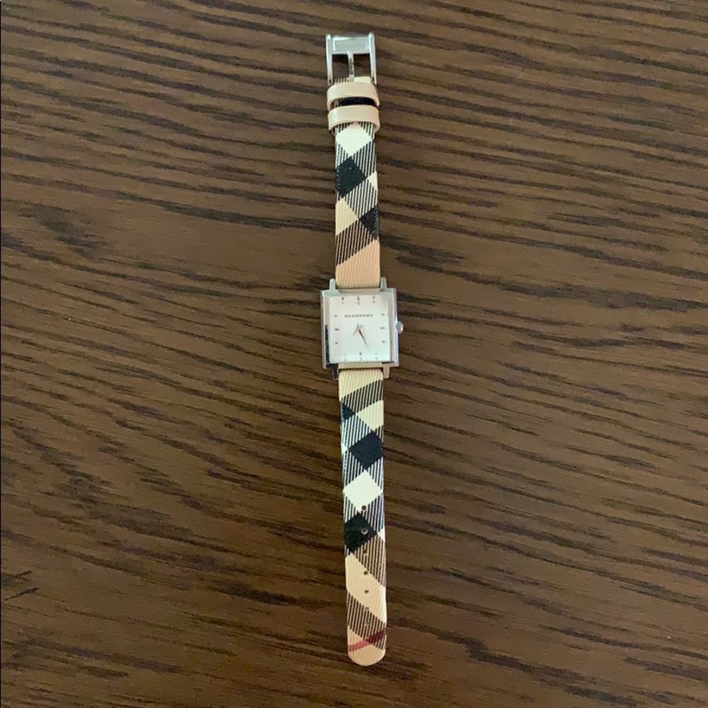 Burberry Women’s Nova Check Square Watch